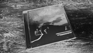 Genesis『And Then There Were Three』レビュー